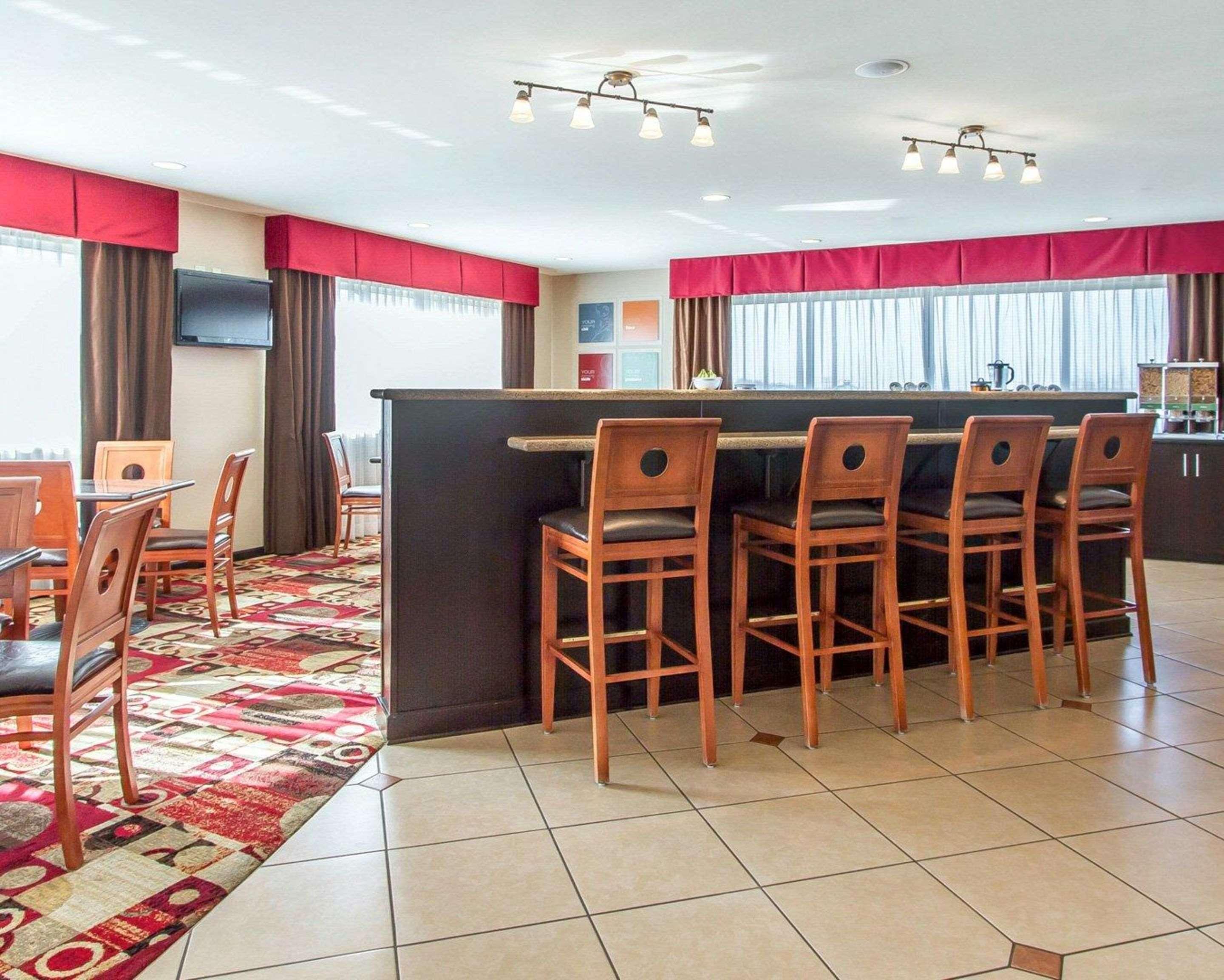 Comfort Suites Florence Shoals Area Экстерьер фото